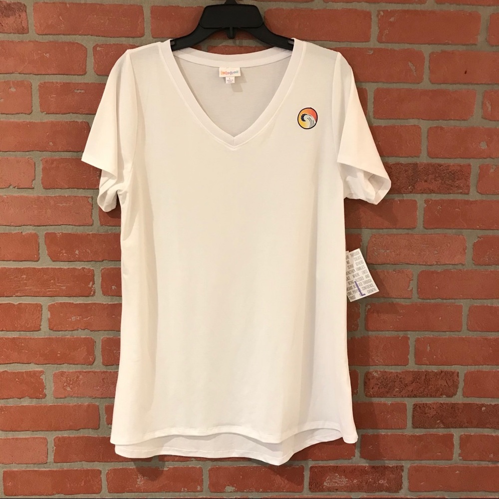 Surfer tee vintage wave print tee